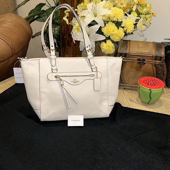 Coach Kleo Carryall
Handbag Laptop Gold/Chalk Leather - Picture 9 of 14